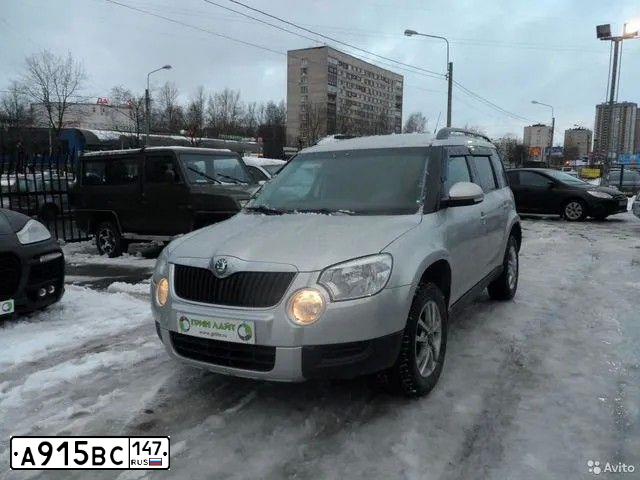 Фото автомобиля SKODA YETI, 2010 — госномер Е768МР147. Цвет: СЕРЕБРИСТЫЙ