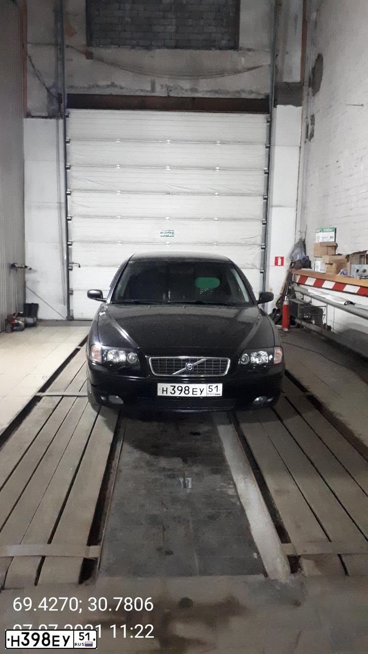 Фото автомобиля VOLVO S80, 2005 — госномер О391УВ69. Цвет: ЧЕРНЫЙ