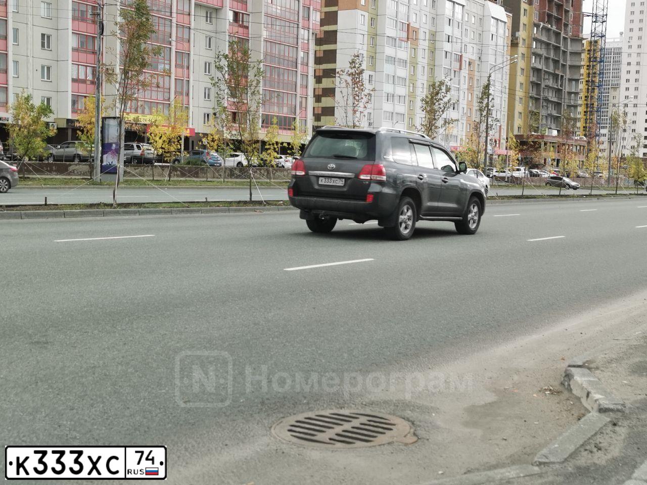 Фото автомобиля TOYOTA CAMRY, 2006 — госномер Е810ХТ186. Цвет: СЕРЫЙ
