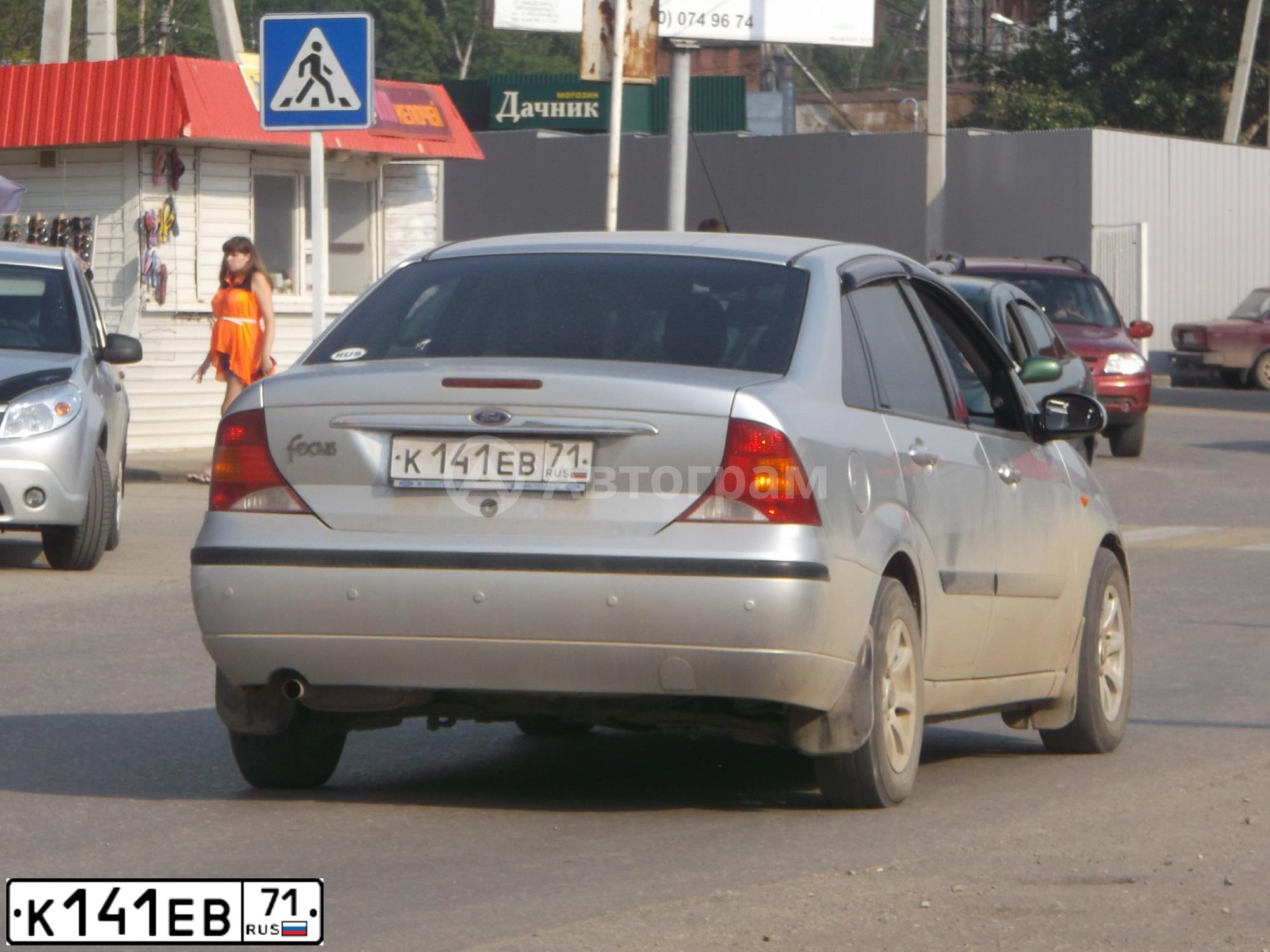 Фото автомобиля FORD FOCUS, 2004 — госномер К141ЕВ71. Цвет: СЕРЫЙ