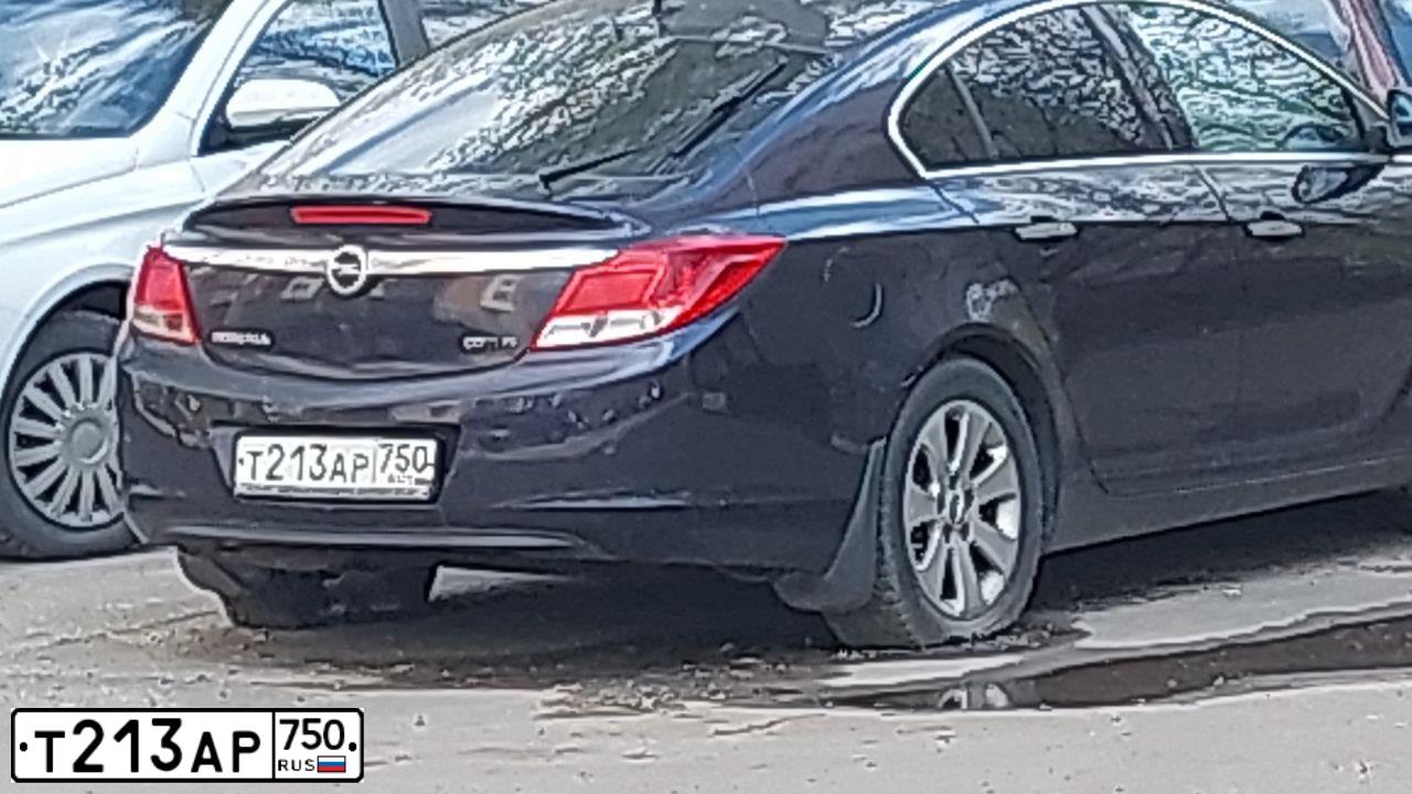 Фото автомобиля OPEL INSIGNIA, 2013 — госномер Т213АР750