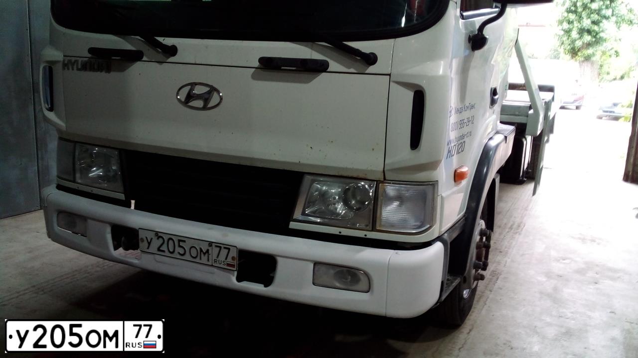 Фото автомобиля HINO 300-SERIE, 2013 — госномер У205ОМ77. Цвет: БЕЛЫЙ