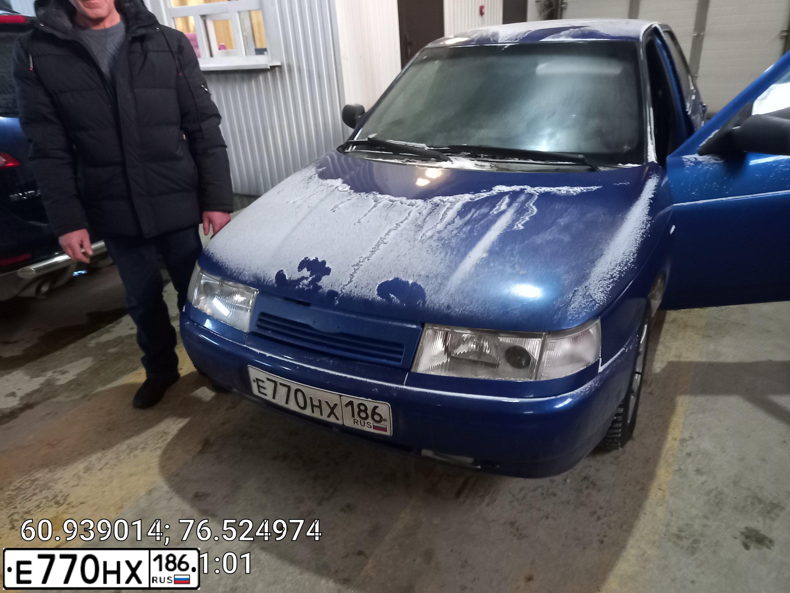 Фото автомобиля LADA 2112, 2007 — госномер Е770НХ186. Цвет: синий