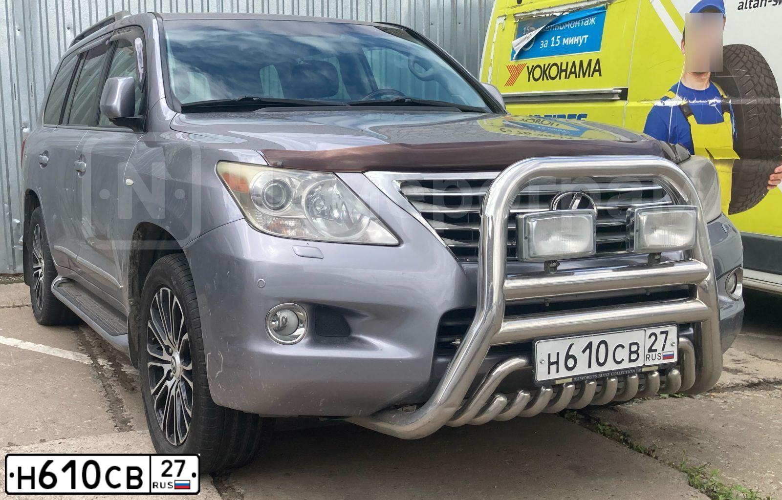Фото автомобиля LEXUS LX, 2008 — госномер Н610СВ27. Цвет: СЕРЕБРИСТЫЙ