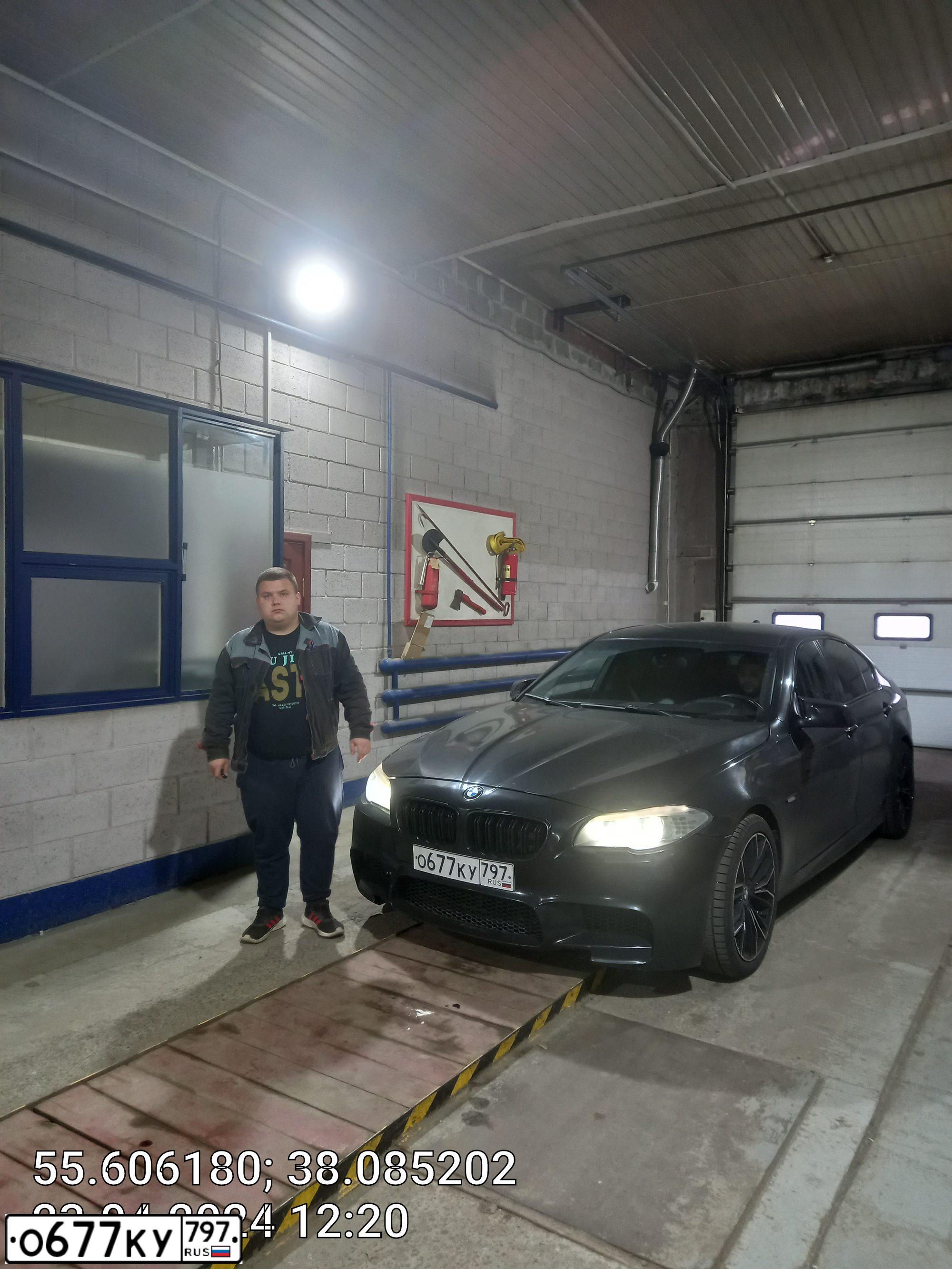 Фото автомобиля BMW SERIE 5, 2012 — госномер О155ОН71. Цвет: ЧЕРНЫЙ