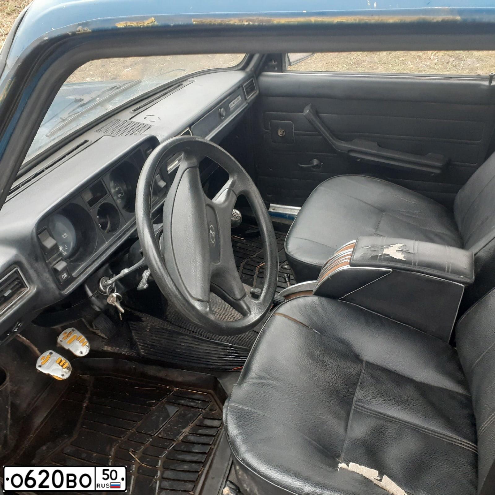 Фото автомобиля MITSUBISHI PAJERO, 1994 — госномер О620ВО50. Цвет: синий