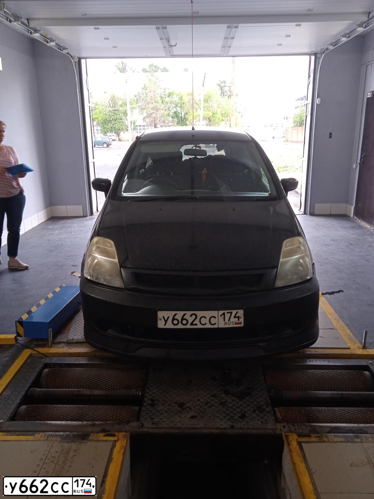 Фото автомобиля SUBARU IMPREZA, 2012 — госномер Х662СС174. Цвет: БЕЛЫЙ