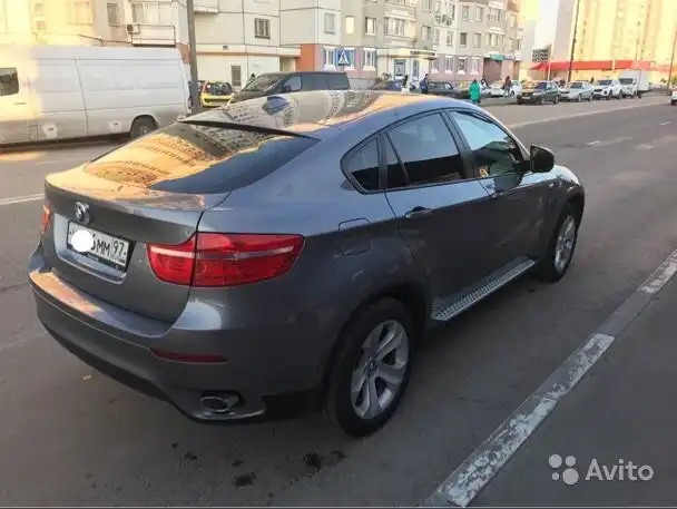 Фото автомобиля BMW SERIE 5, 2011 — госномер Н333ЕВ190. Цвет: Белый