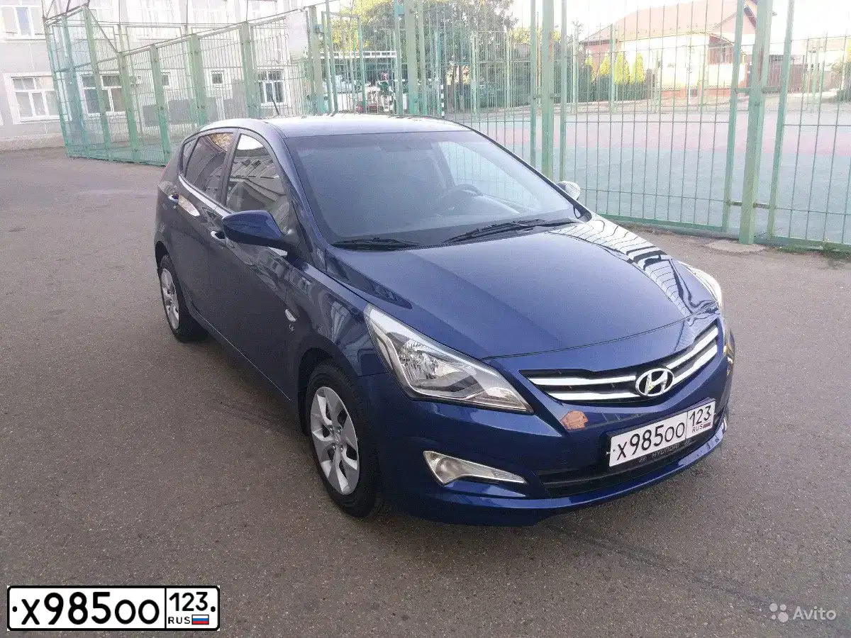 Фото автомобиля HYUNDAI SOLARIS, 2015 — госномер У870ТУ01. Цвет: синий