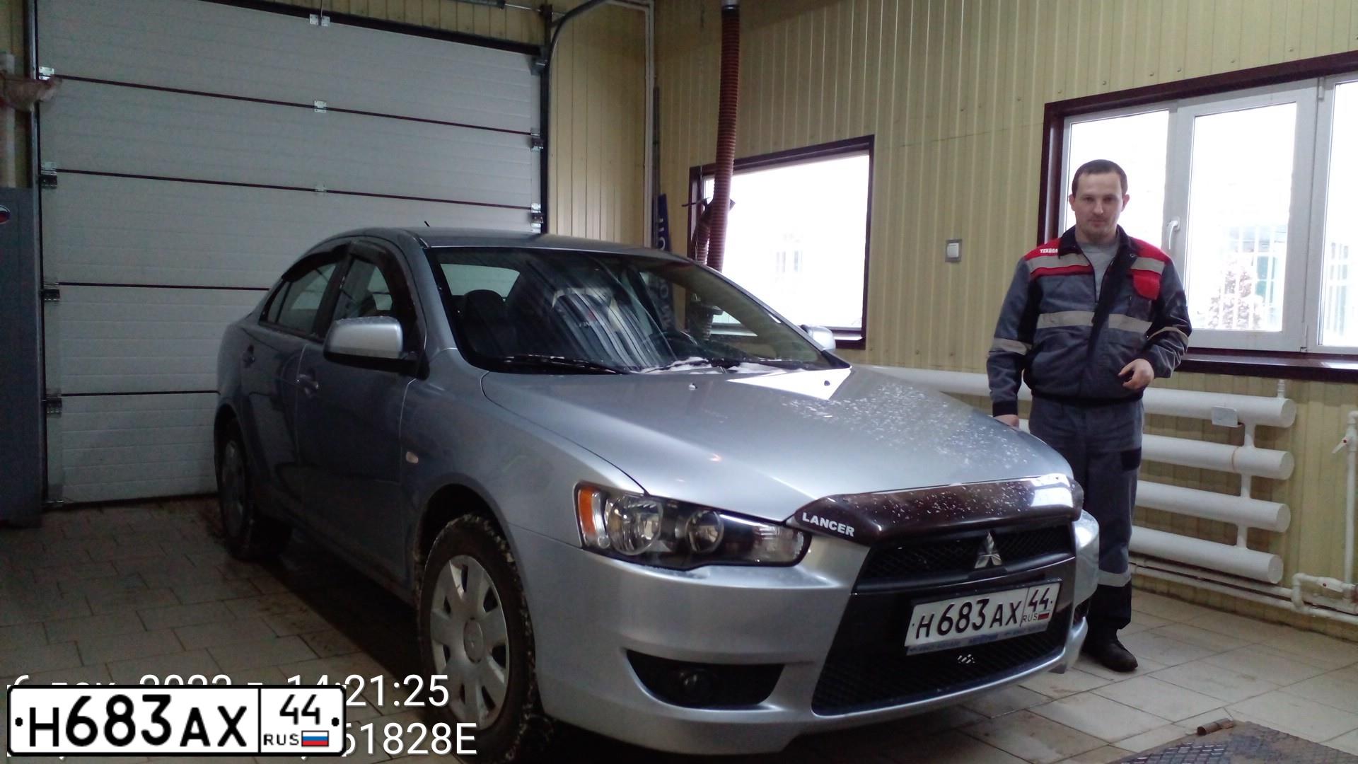 Фото автомобиля MITSUBISHI LANCER, 2008 — госномер Н683АХ44. Цвет: СЕРЫЙ