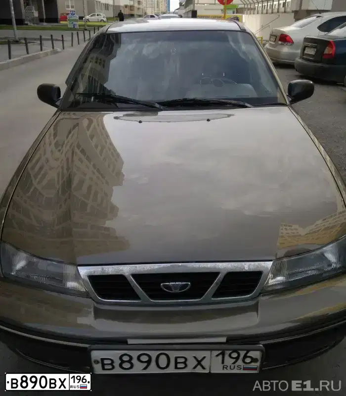 Фото автомобиля DAEWOO NEXIA, 2004 — госномер В890ВХ196. Цвет: СВЕТЛО БЕЖЕВЫЙ