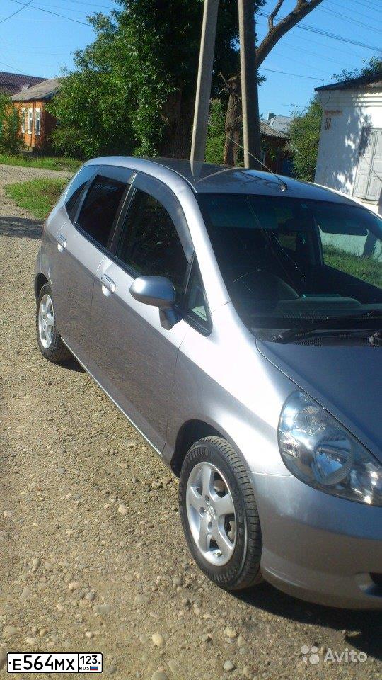 Фото автомобиля HONDA FIT, 2002 — госномер В140ЕУ92