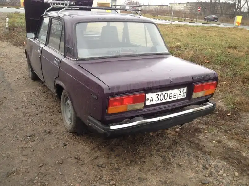 Фото автомобиля VOLKSWAGEN TOUAREG, 2008 — госномер Т804КТ31. Цвет: СЕРЫЙ