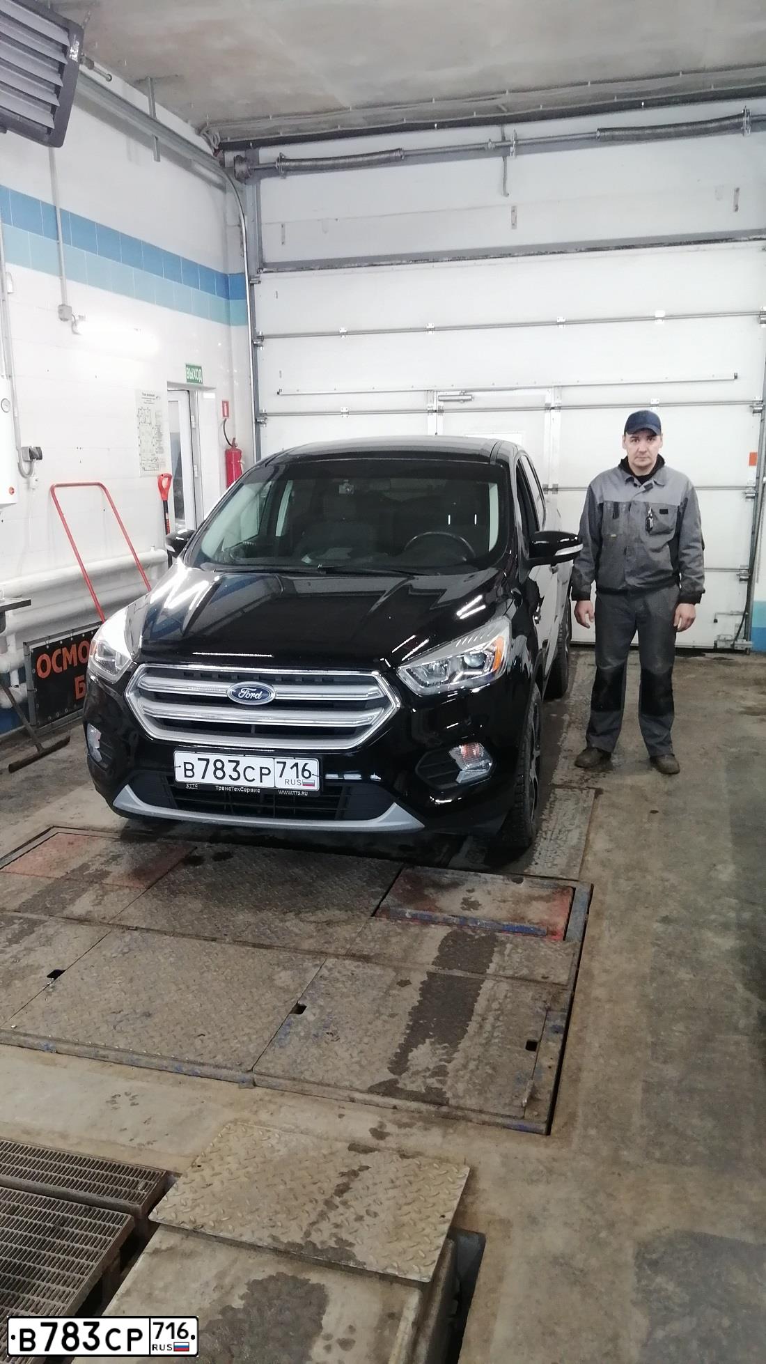 Фото автомобиля FORD KUGA, 2017 — госномер О376СВ716. Цвет: ЧЕРНЫЙ