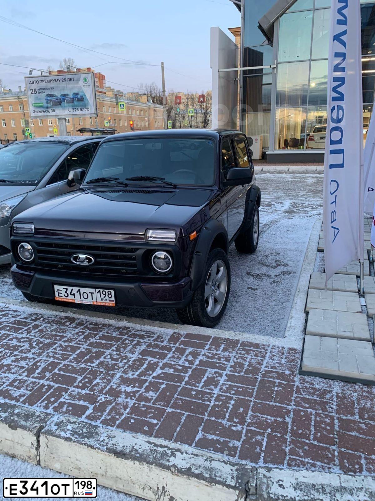 Фото автомобиля LADA NIVA, 2019 — госномер В754СК122. Цвет: ГЛУБОКИЙ ФИОЛЕТОВЫЙ