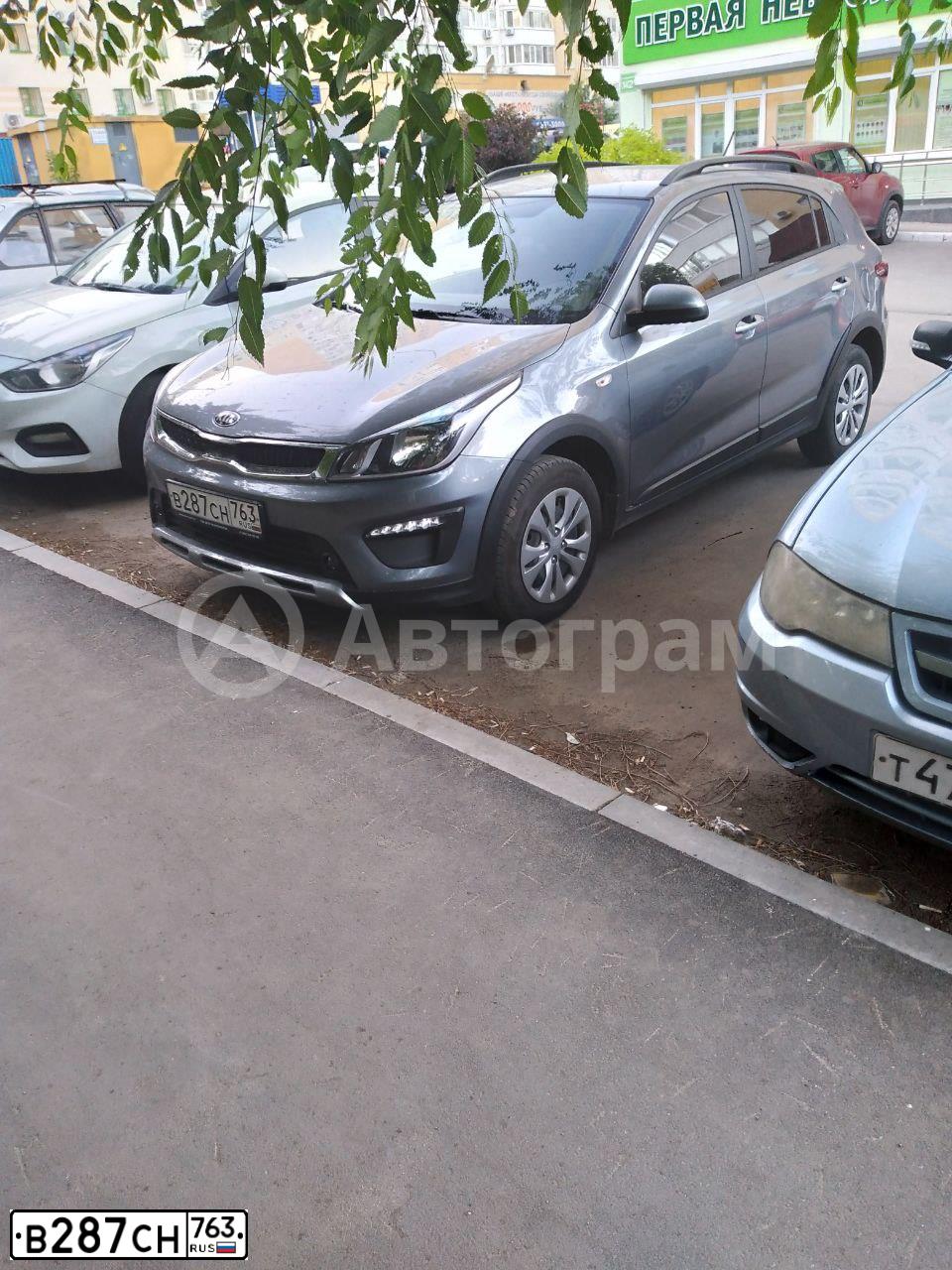 Фото автомобиля KIA RIO, 2020 — госномер В287СН763. Цвет: СЕРЫЙ
