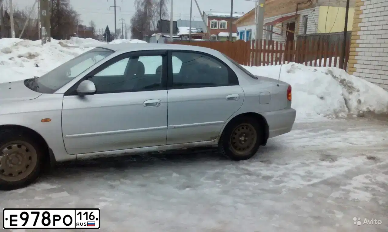 Фото автомобиля KIA SPECTRA, 2007 — госномер А550ТМ43. Цвет: АЛМАЗНОЕ СЕРЕБРО