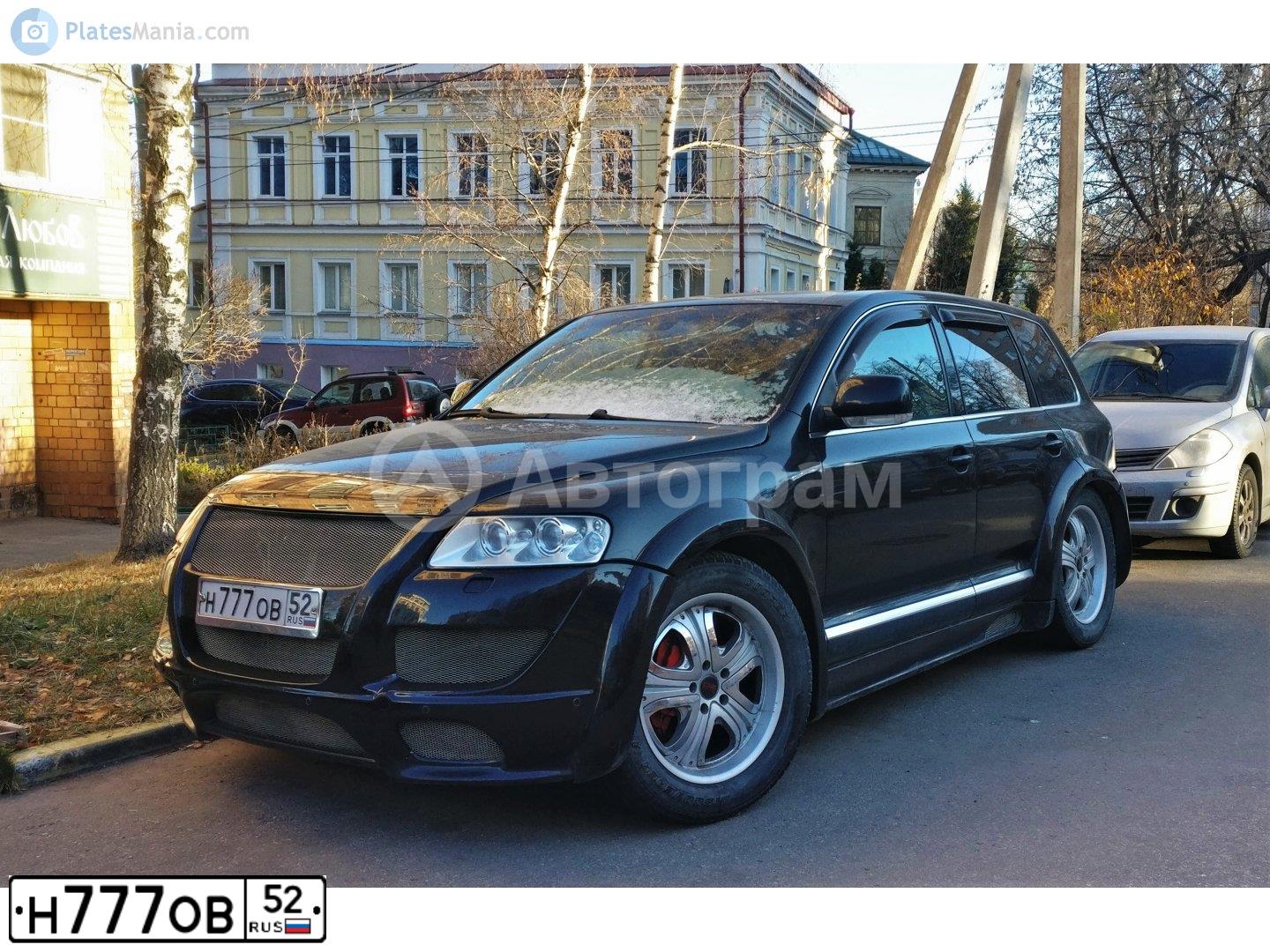 Фото автомобиля VOLKSWAGEN TOUAREG, 2004 — госномер Р599АО199. Цвет: ЧЕРНЫЙ
