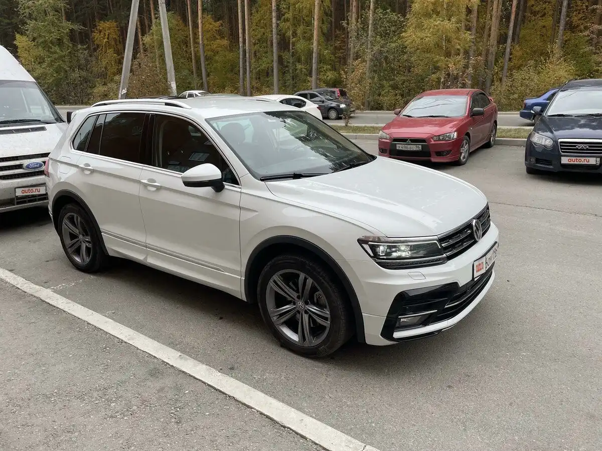 Фото автомобиля MITSUBISHI LANCER, 2007 — госномер Х289ОТ196. Цвет: Красный