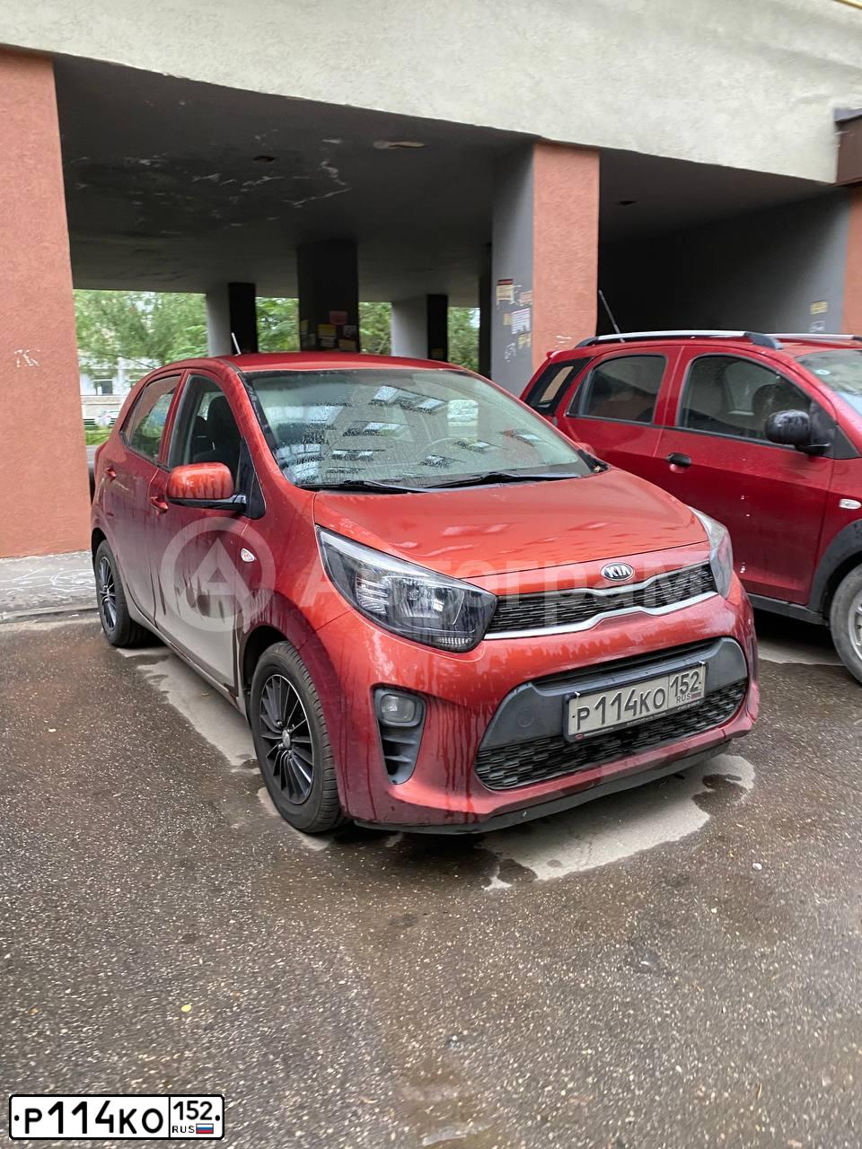 Фото автомобиля KIA PICANTO / MORNING, 2018 — госномер Р114КО152. Цвет: ОРАНЖЕВЫЙ
