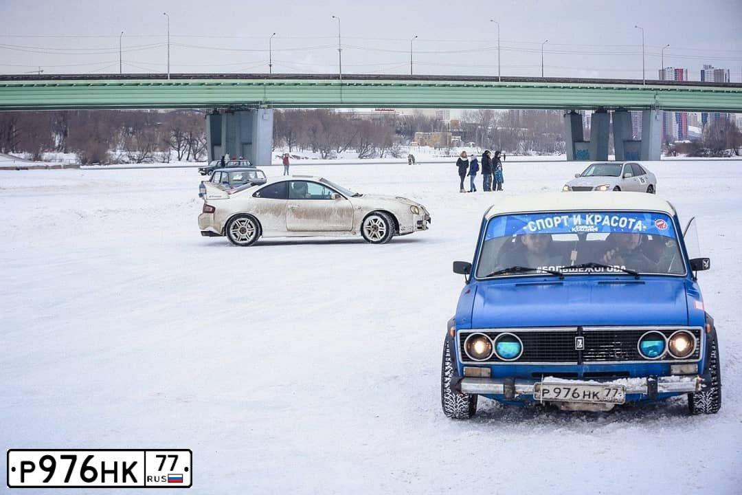 Фото автомобиля LADA 2106, 1996 — госномер Р976НК77. Цвет: СИНИЙ