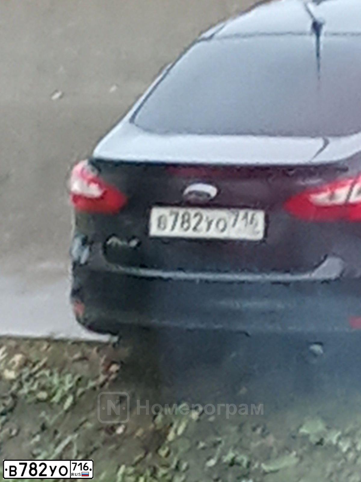 Фото автомобиля FORD D FOCUS, 2012 — госномер В782УО716. Цвет: ЧЕРНЫЙ