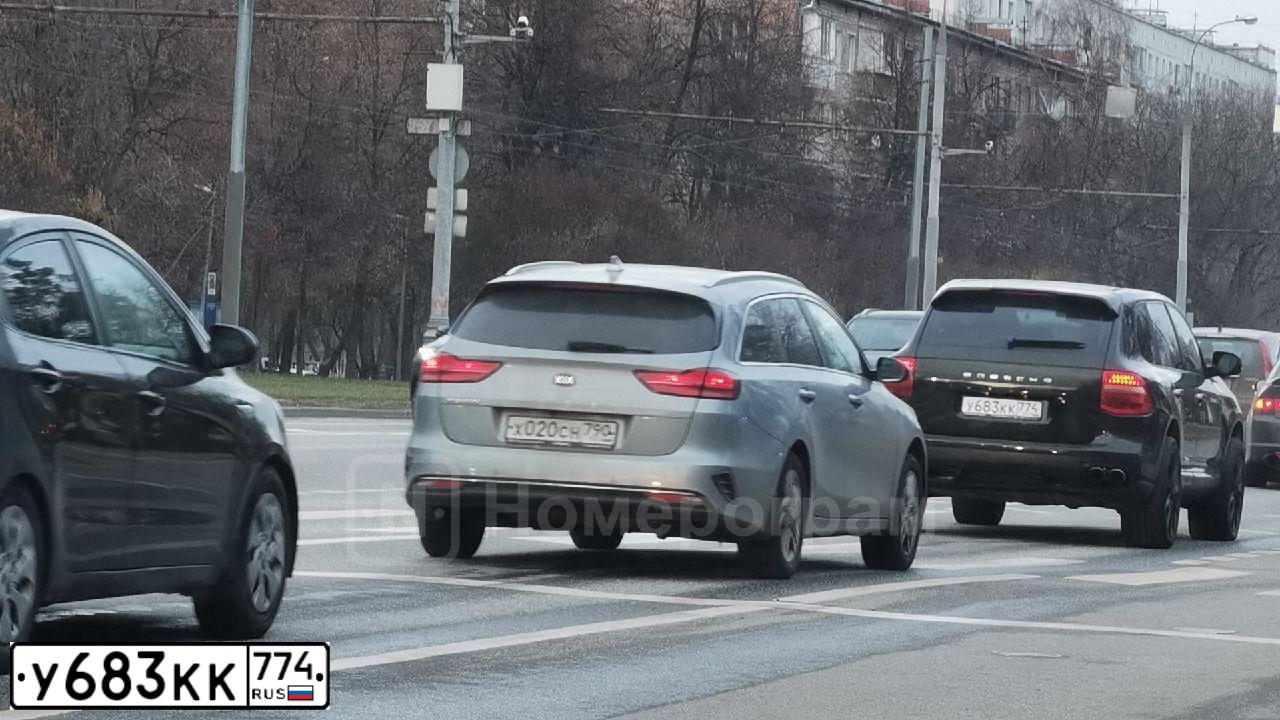 Фото автомобиля PORSCHE CAYENNE TURBO, 2007 — госномер А510НР136