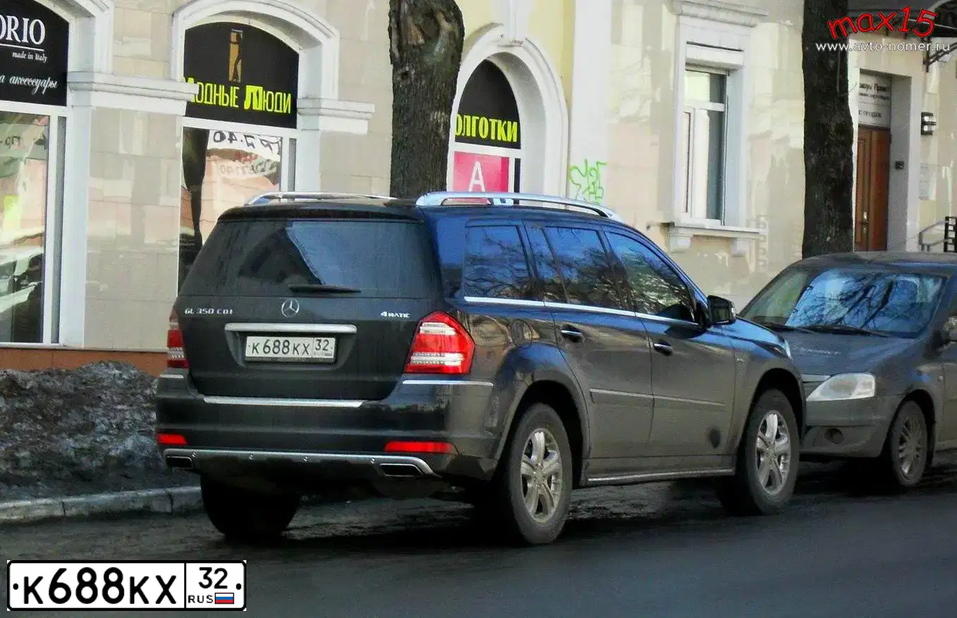 Фото автомобиля MERCEDES GL-KLASSE, 2010 — госномер О906ВХ32. Цвет: ЧЕРНЫЙ
