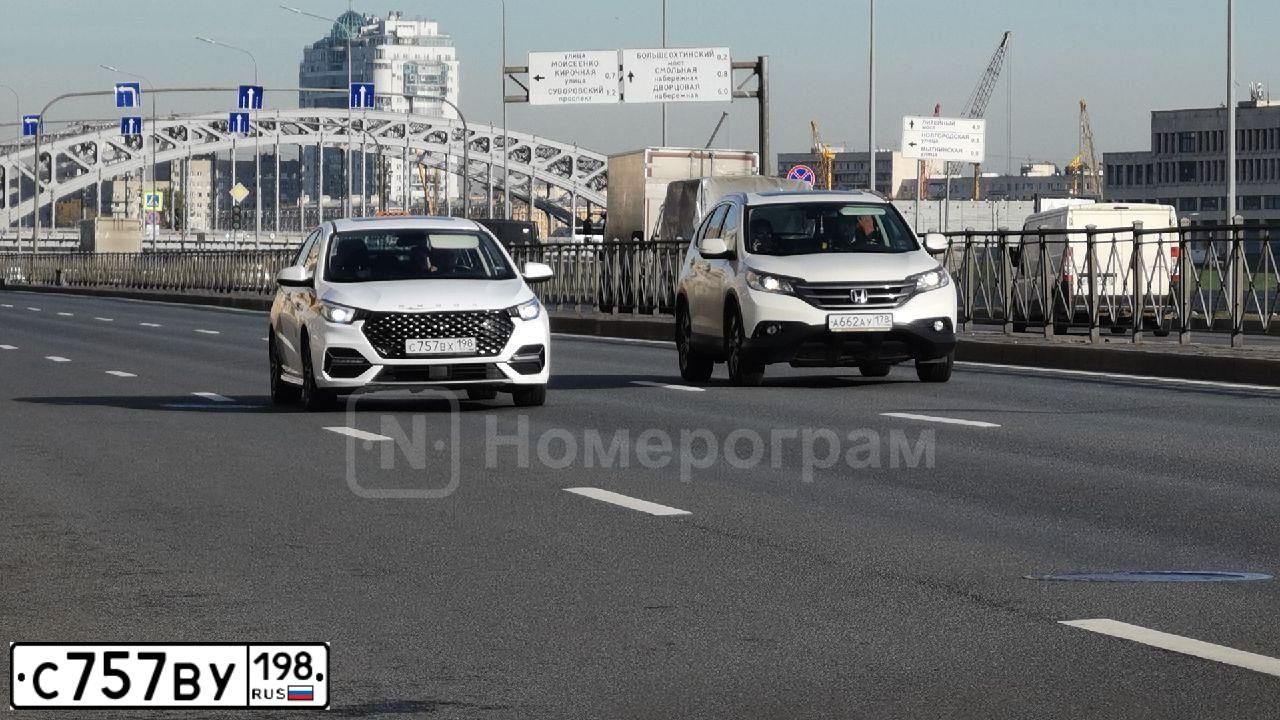 Фото автомобиля BMW 430I XDRIVE, 2020 — госномер С757ВУ198. Цвет: синий