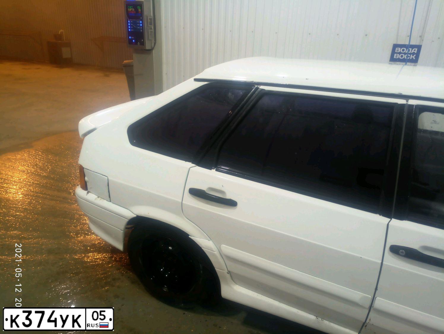 Фото автомобиля LADA 2114 SAMARA, 2010 — госномер К374УК05. Цвет: Белый