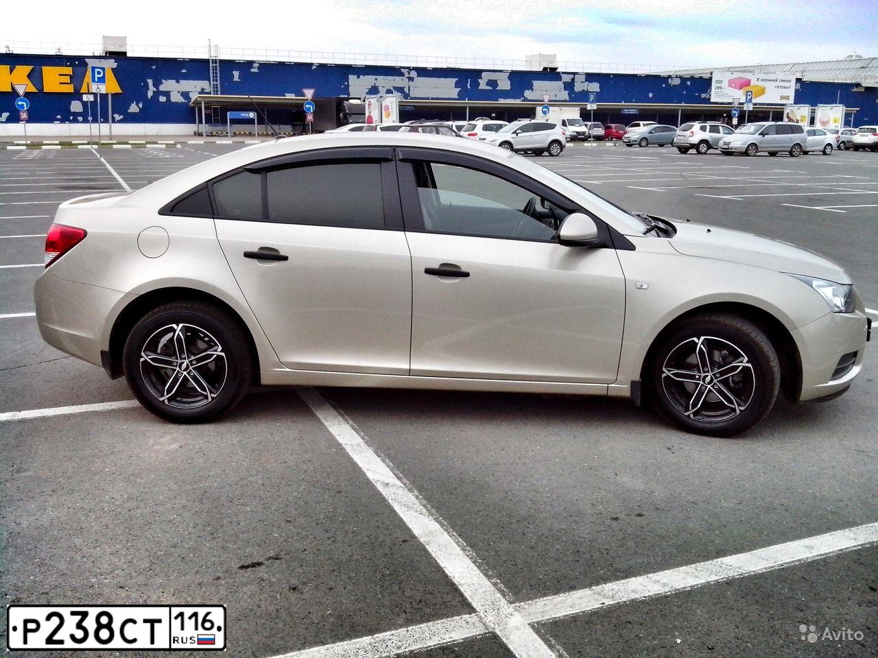 Фото автомобиля CHEVROLET CRUZE, 2012 — госномер Р238СТ116. Цвет: БЕЖЕВЫЙ МЕТАЛЛИК