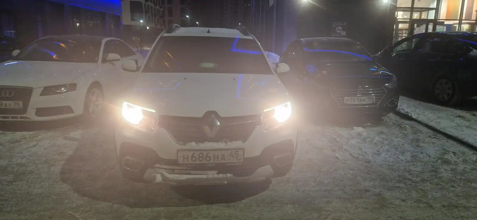 Фото автомобиля HYUNDAI SOLARIS, 2019 — госномер М751АА196. Цвет: ЧЕРНЫЙ