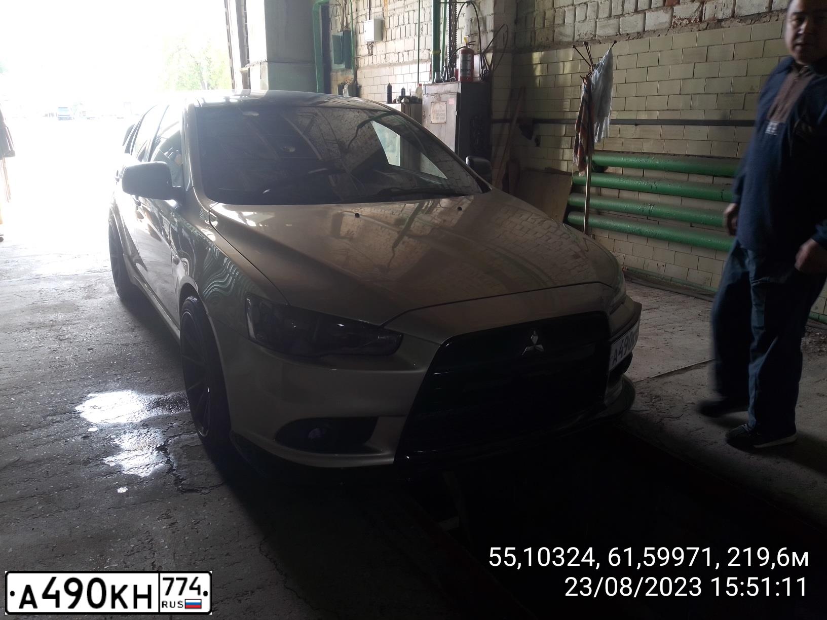 Фото автомобиля MITSUBISHI LANCER, 2007 — госномер А490КН774. Цвет: БЕЖЕВЫЙ