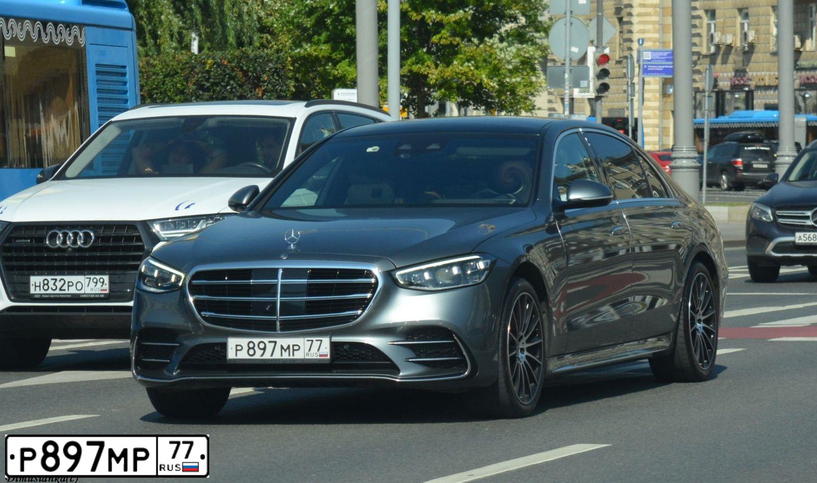 Фото автомобиля МЕРСЕДЕС-БЕНЦ S 350 D 4MATIC, 2021 — госномер Х955ВА977. Цвет: СЕРЫЙ