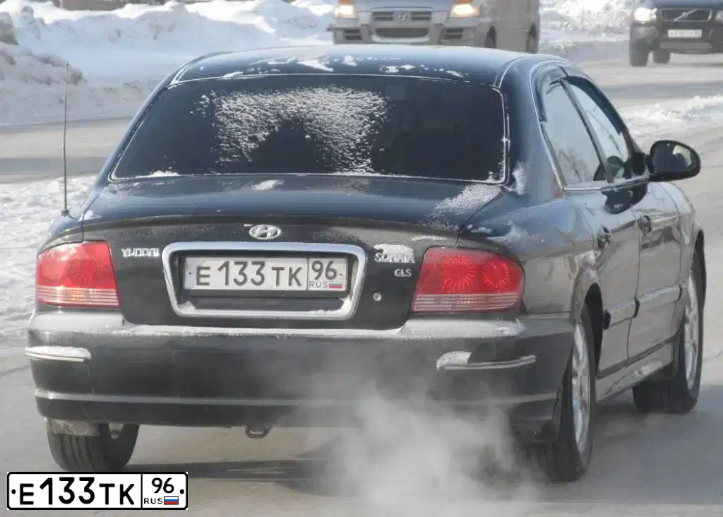 Фото автомобиля TAGAZ SONATA, 2007 — госномер Е133ТК96. Цвет: ЧЕРНЫЙ