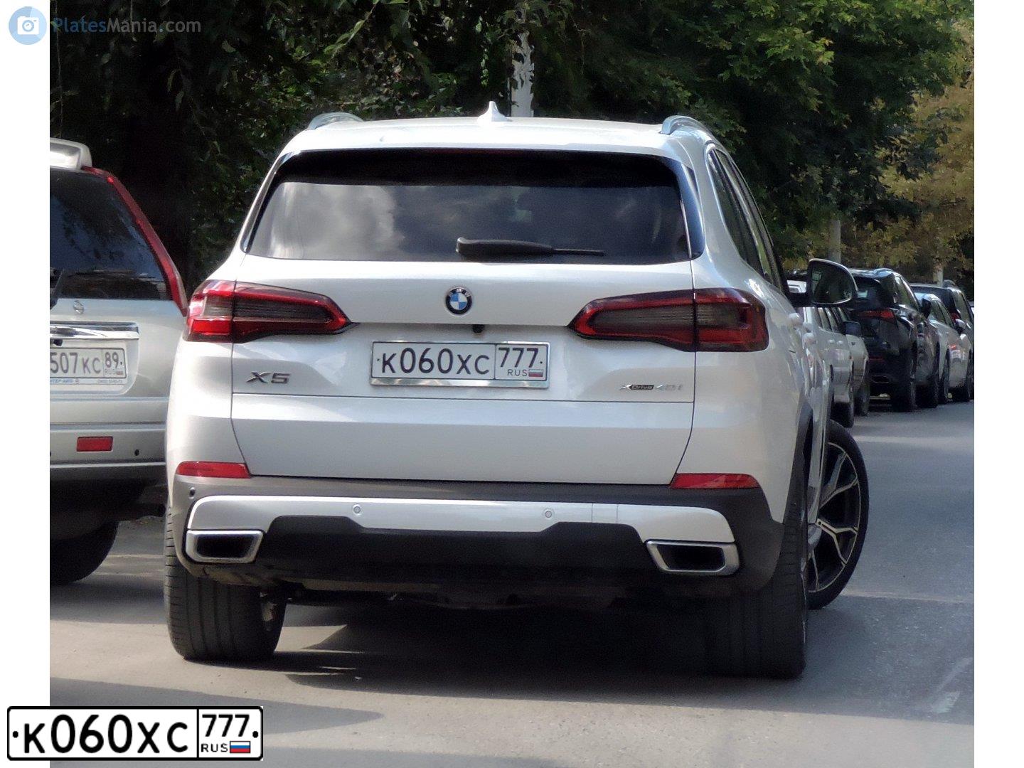 Фото автомобиля MERCEDES GL-KLASSE, 2016 — госномер Т339ТМ797. Цвет: ЧЕРНЫЙ