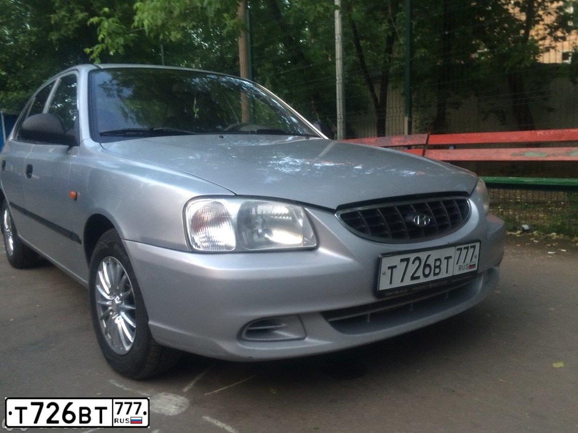 Фото автомобиля TAGAZ ACCENT, 2004 — госномер В726ТВ777. Цвет: Серый