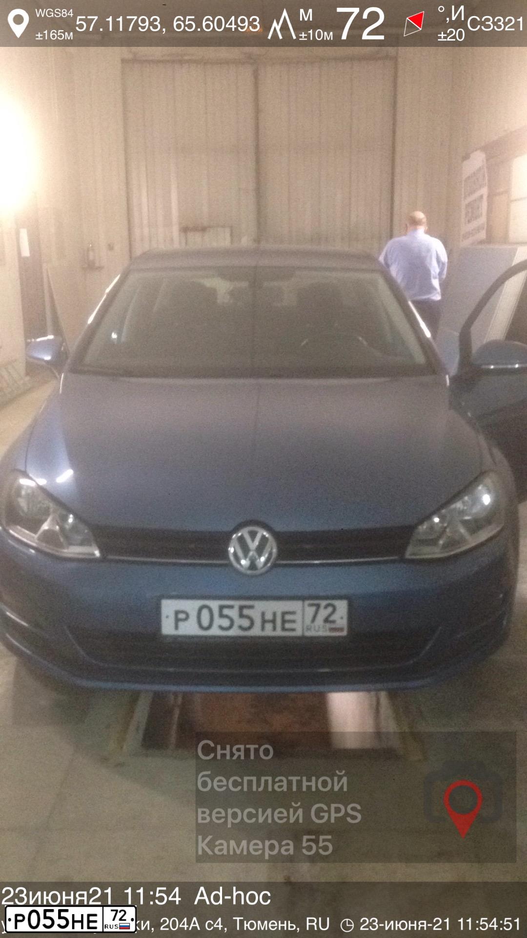 Фото автомобиля VOLKSWAGEN GOLF, 2014 — госномер Р055НЕ72. Цвет: ГОЛУБОЙ