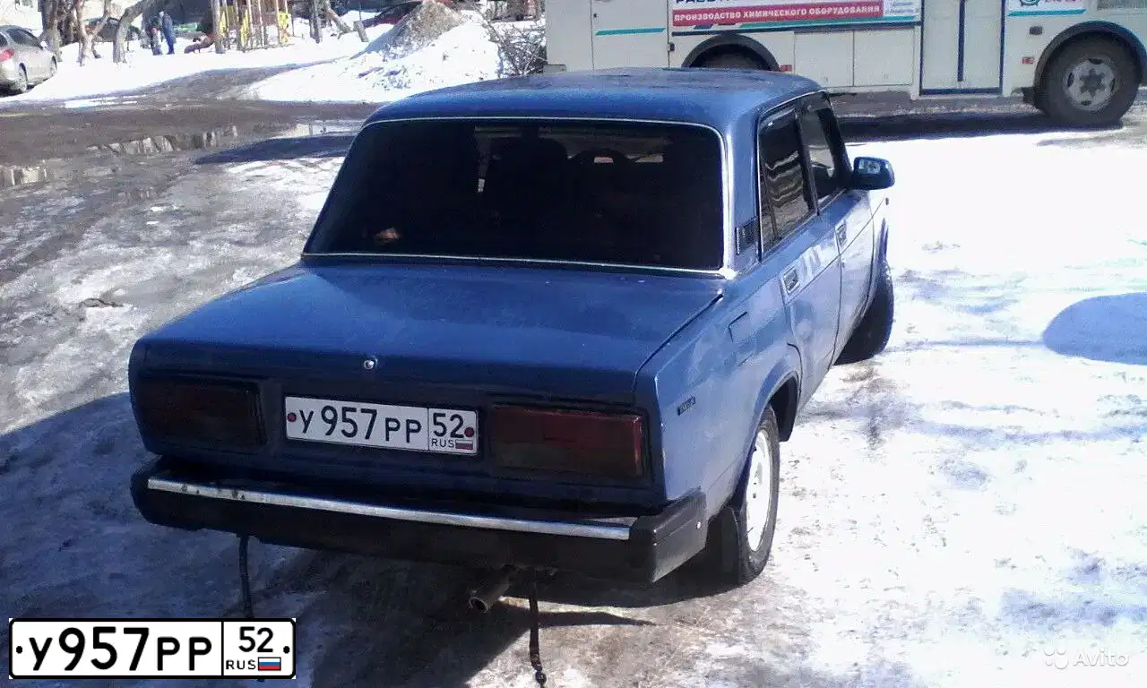 Фото автомобиля LADA 2107, 2002 — госномер Н935РХ52. Цвет: синий