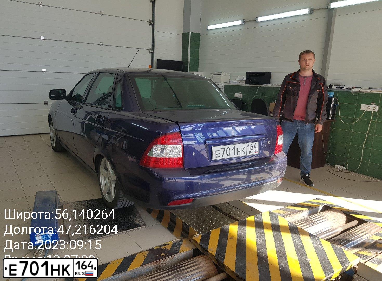 Фото автомобиля ЛАДА 217030 LADA PRIORA, 2013 — госномер М467ОХ21. Цвет: СИНИЙ