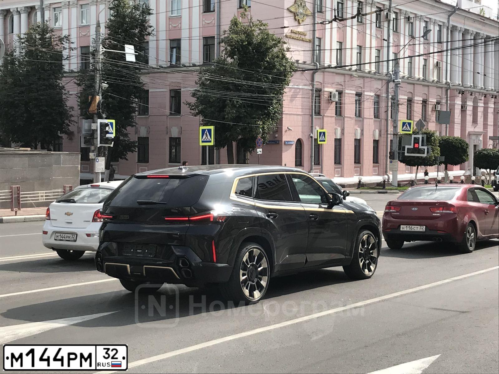 Фото автомобиля CHEVROLET CRUZE, 2013 — госномер М144РМ32. Цвет: БЕЛЫЙ