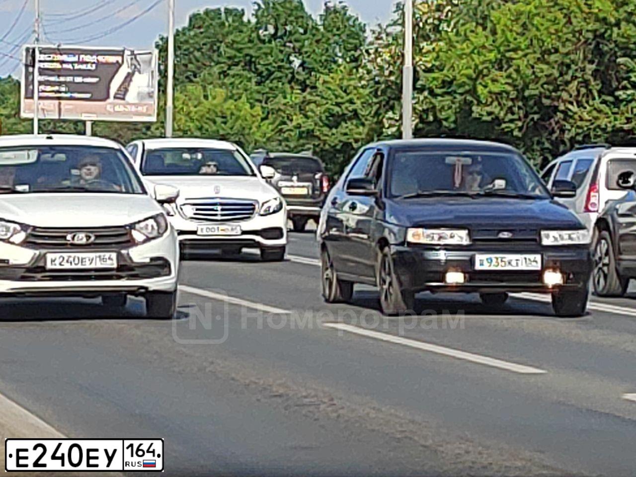 Фото автомобиля AZLK MOSKWITSCH 2141, 1990 — госномер С400УО777. Цвет: синий