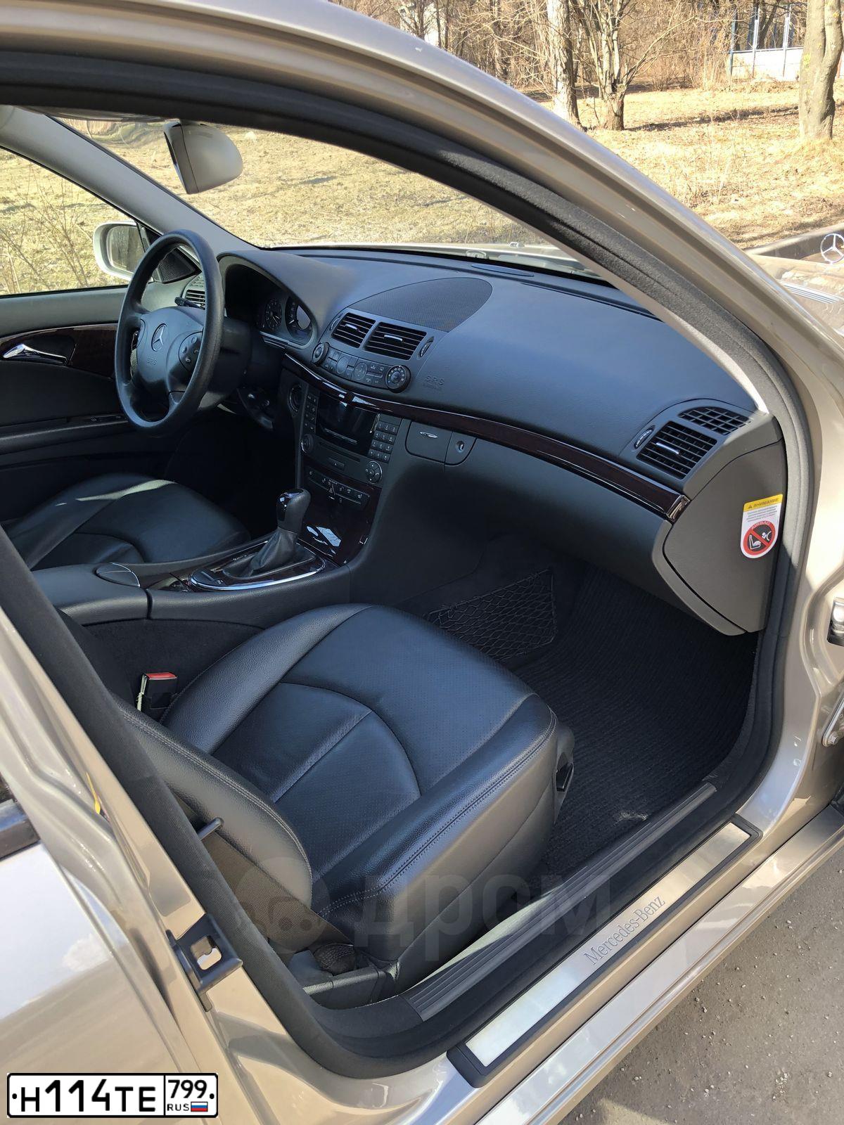 Фото автомобиля MERCEDES E-KLASSE, 2005 — госномер Н114ТЕ799. Цвет: СЕРО-БЕЖЕВЫЙ
