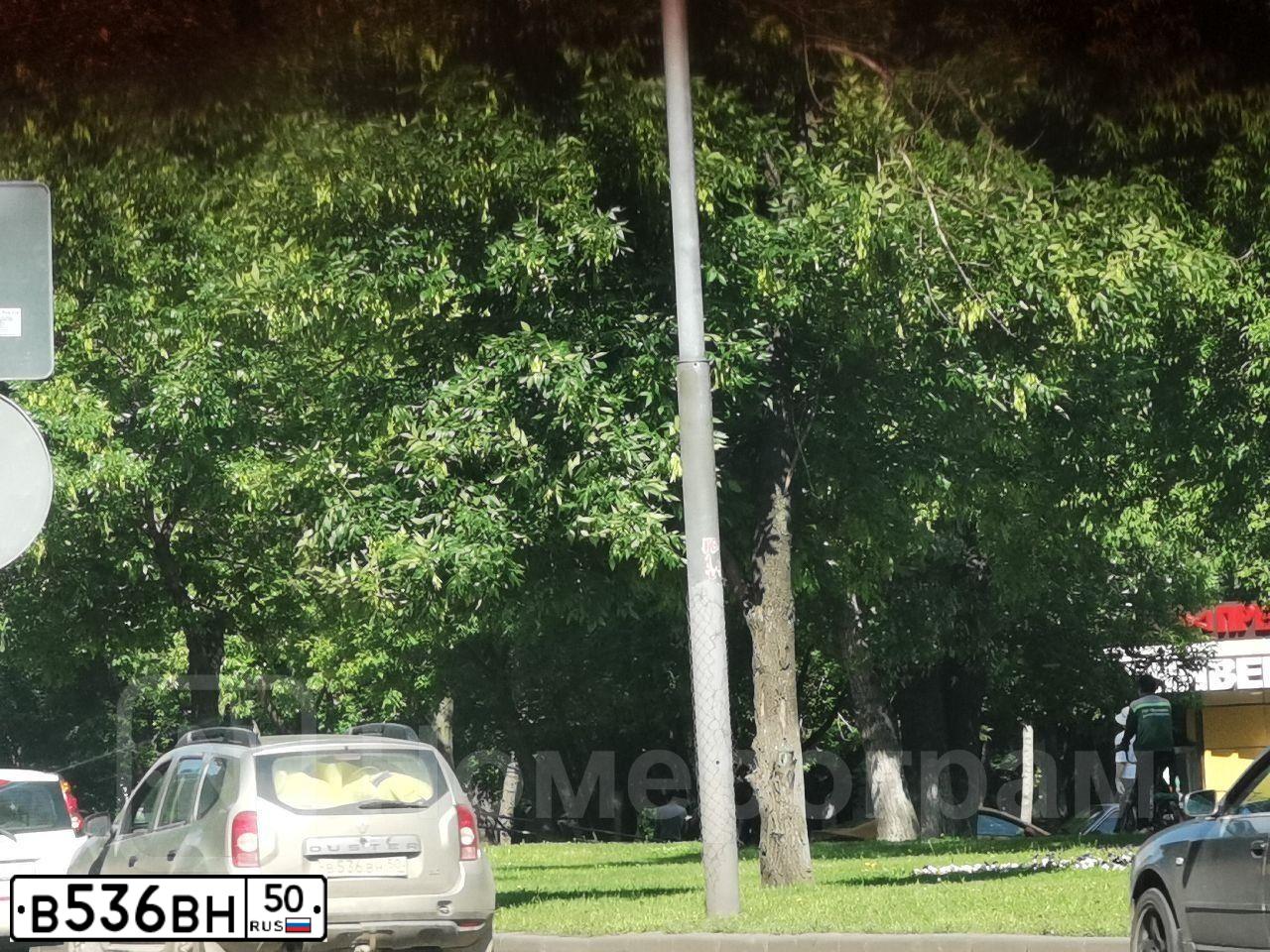 Фото автомобиля RENAULT DUSTER, 2013 — госномер У012КМ62. Цвет: БЕЖЕВЫЙ