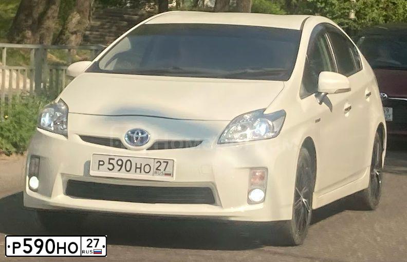 Фото автомобиля TOYOTA PRIUS, 2011 — госномер В929УО125