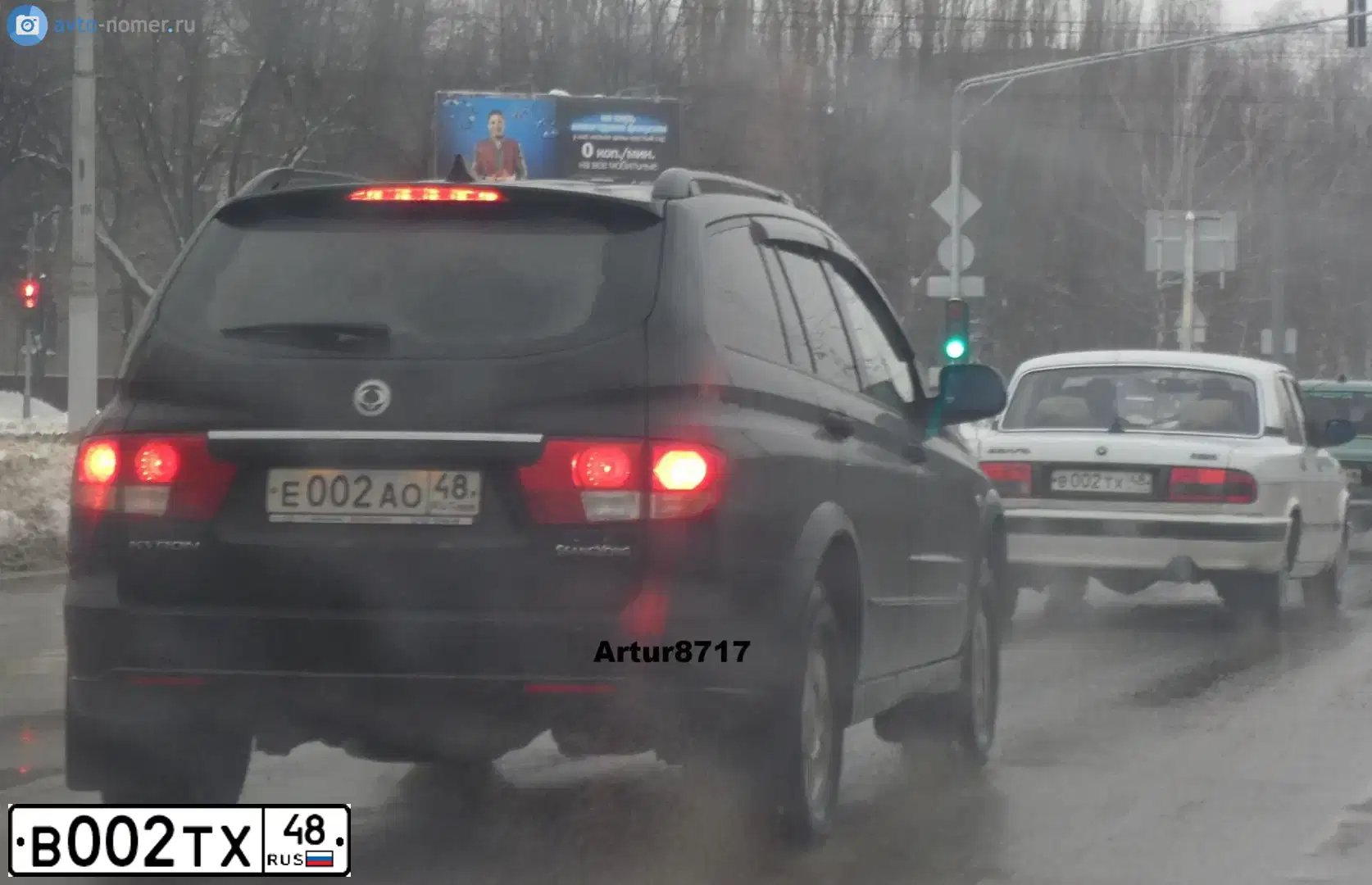 Фото автомобиля TOYOTA LANDCRUISER, 2012 — госномер В002ТХ48. Цвет: ЧЕРНЫЙ