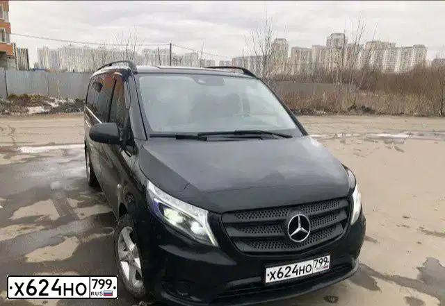 Фото автомобиля MERCEDES VITO, 2015 — госномер Х624НО799. Цвет: ЧЕРНЫЙ