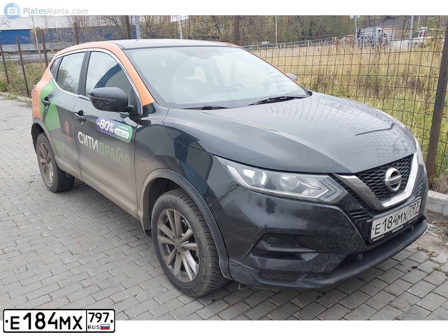 Фото автомобиля NISSAN QASHQAI, 2022 — госномер Е512УН797. Цвет: ЧЕРНЫЙ