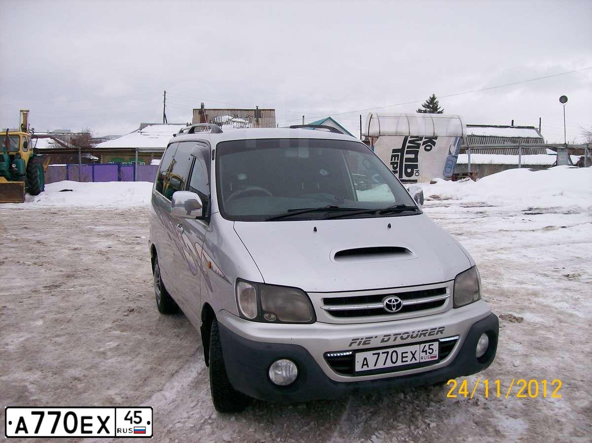 Фото автомобиля HYUNDAI SOLARIS, 2012 — госномер В693МК45. Цвет: ФИОЛЕТОВЫЙ