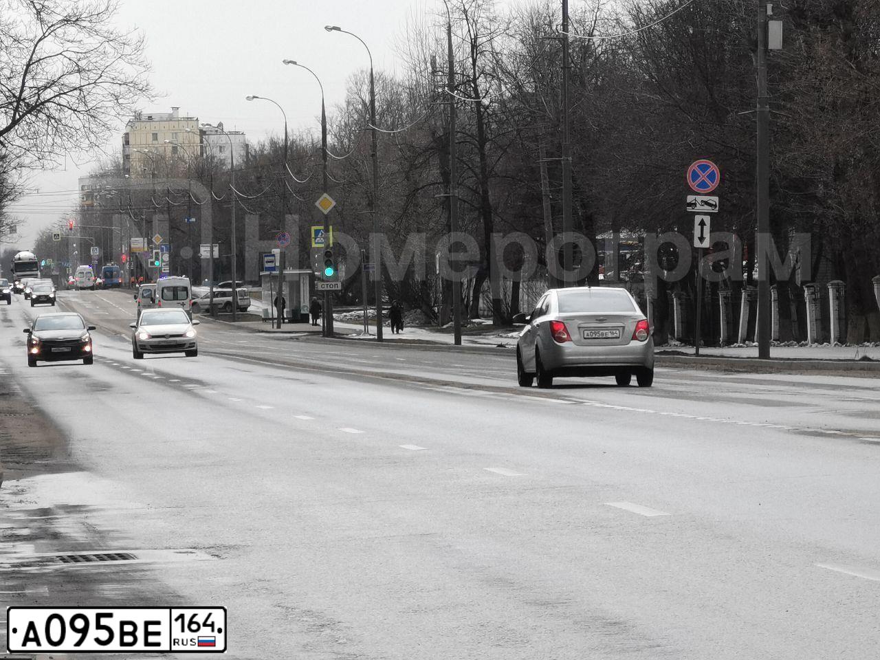 Фото автомобиля CHEVROLET AVEO, 2014 — госномер Р149СТ40. Цвет: СЕРЕБРИСТЫЙ МЕТАЛЛИК